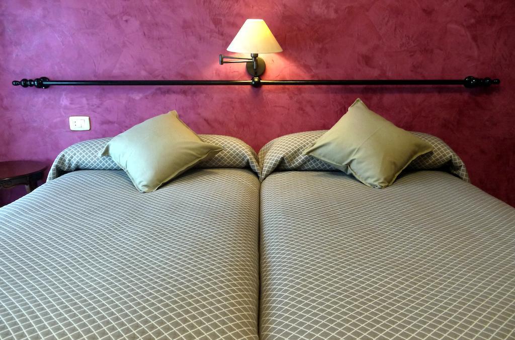 Hotel Lena Pola de Lena Room photo